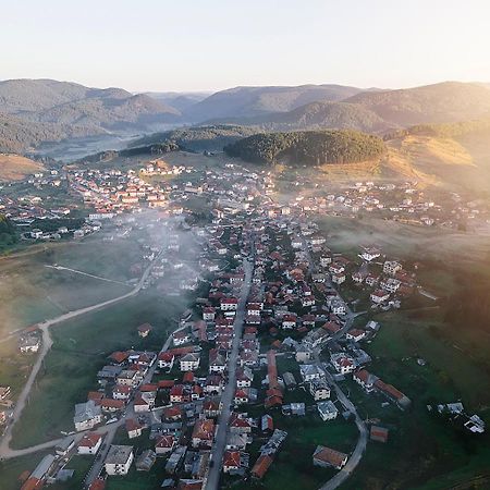 Къща За Гости "Люнгови" Zmeitsa Eksteriør billede